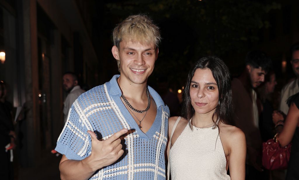 Almacor y su novia Helena Gonru 