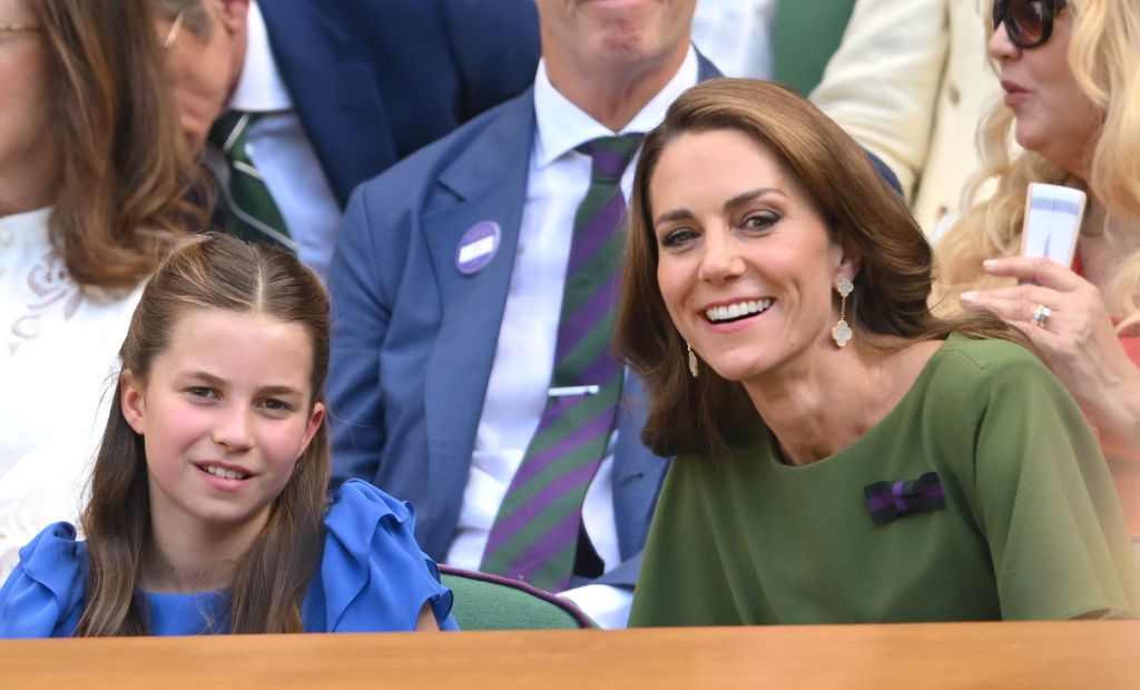Kate Middleton junto a la princesa Charlotte