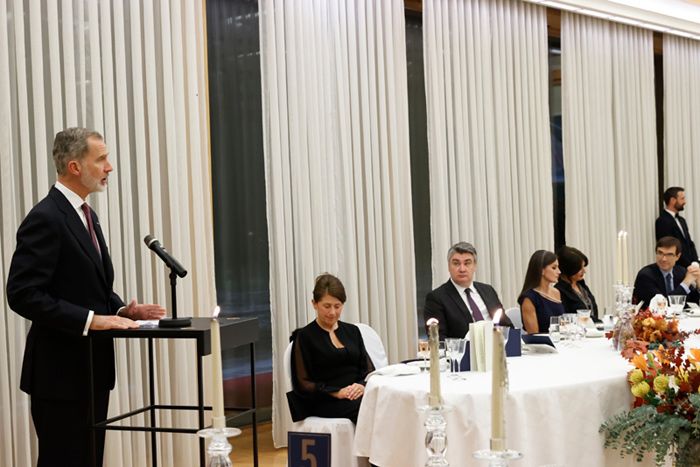 Los Reyes en una cena en su honor en Croacia