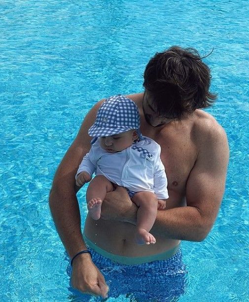 Lorenzo Remohi con su hijo Lorenzo