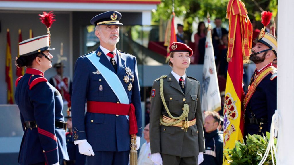 El rey Felipe VI y la princesa Leonor en el desfile de la Fiesta Nacional de 2023