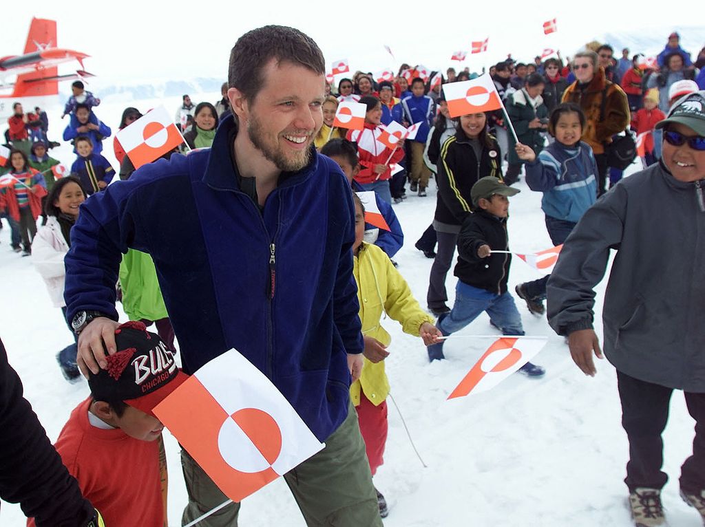 Federico de Dinamarca, en la isla de Groenlandia en junio de 2000