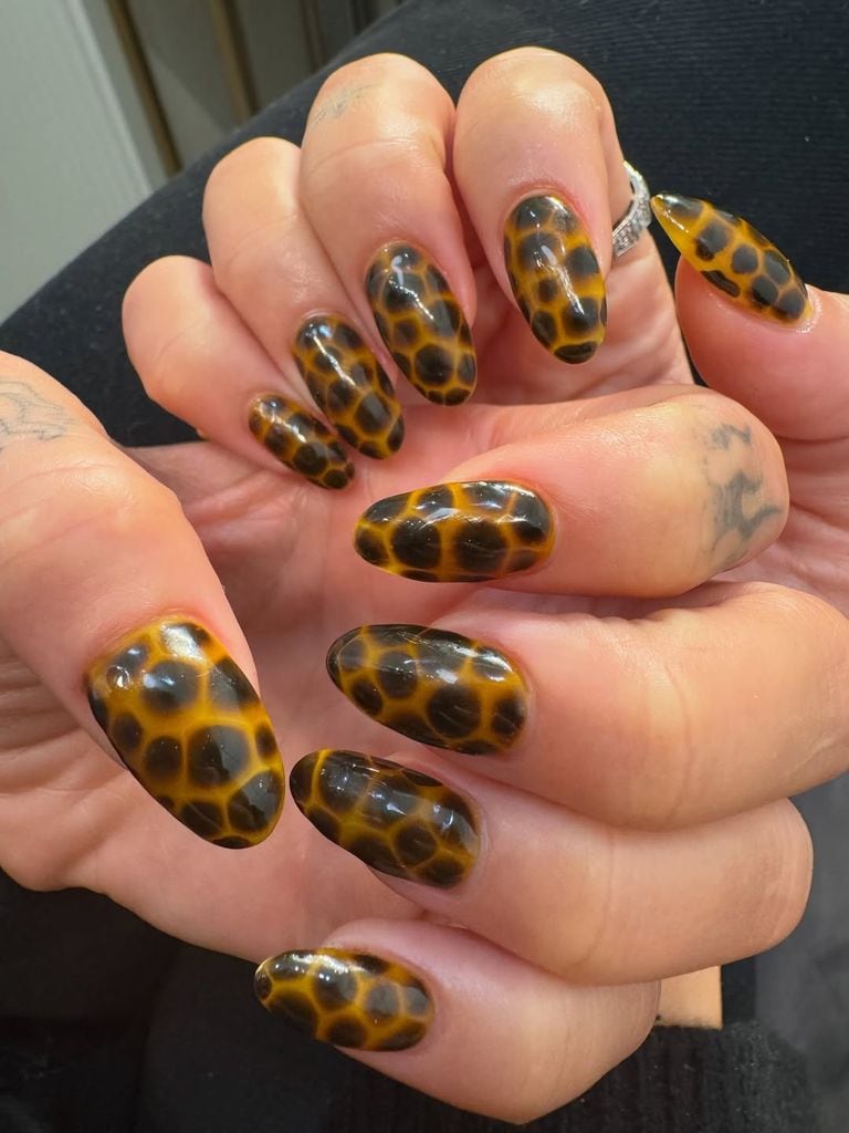 Si tienes una referencia muy específica te recomendamos acudir con un experto. 