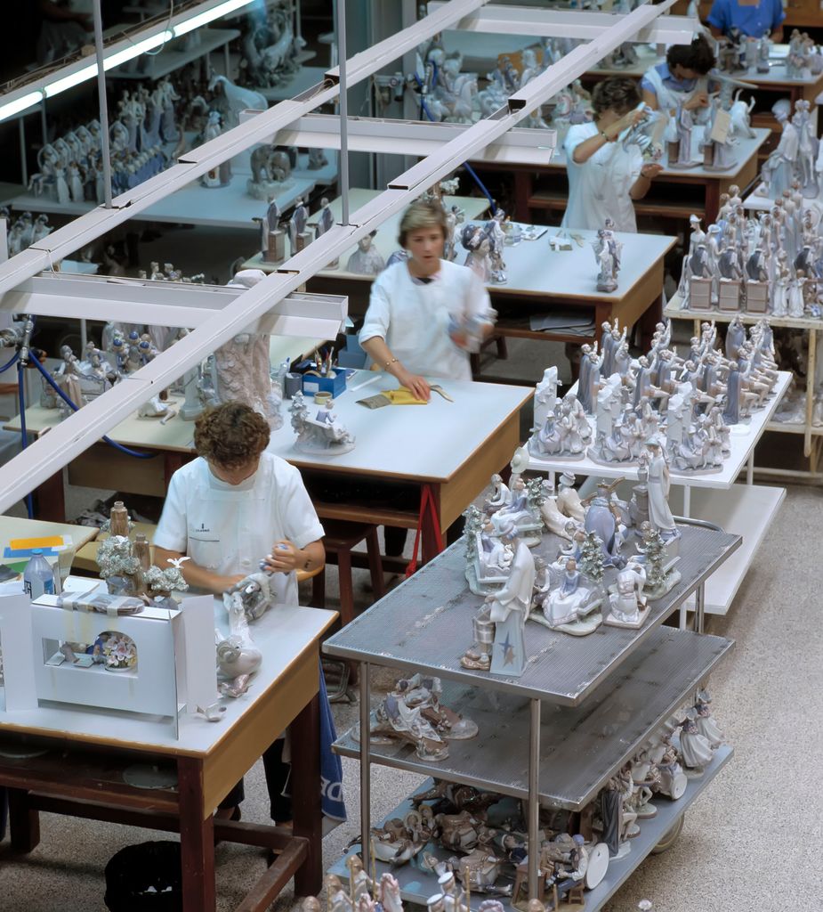 Interior de la fábrica de porcelanas Lladó en Tabernes Blanques