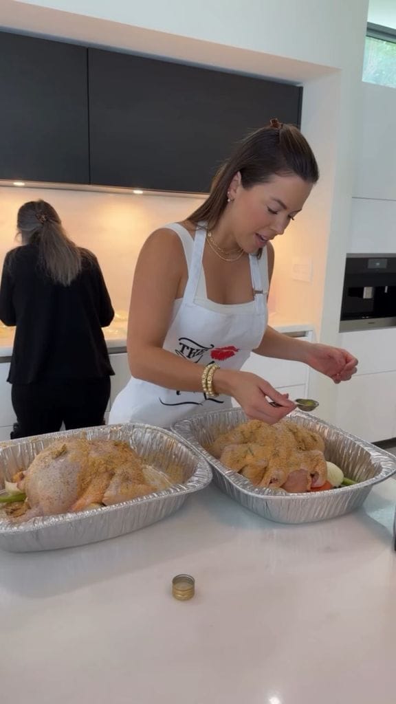 Ximena Duque preparó la cena para su familia 