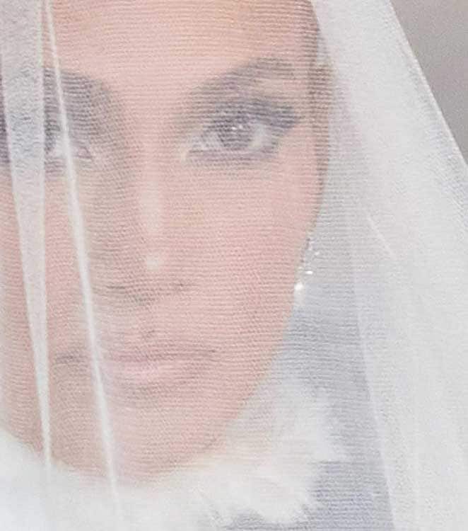 Jennifer Lopez vestida de novia 