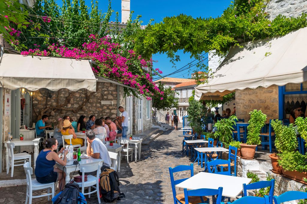 Taberna en la isla griega de Hydra