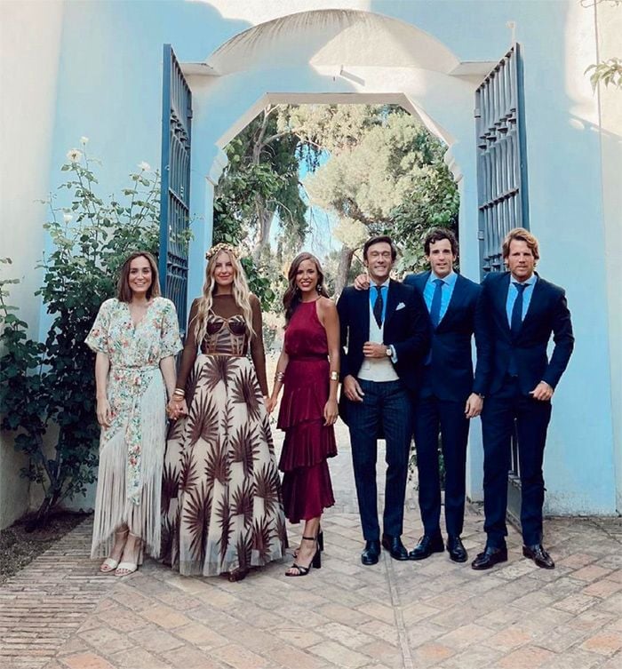 Iñigo Onieva y Tamara Falcó con sus amigos Luisa Bergel y Cristian Florez