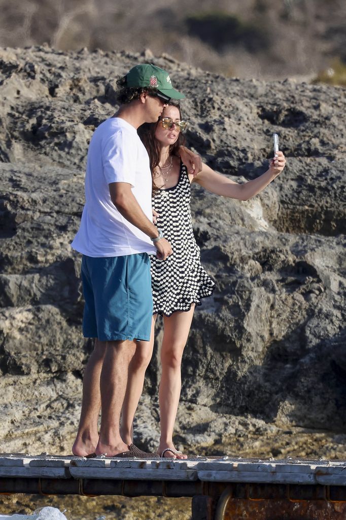 Ana de Armas y Beto Montenegro se tomaron algunas fotos para el recuerdo.
