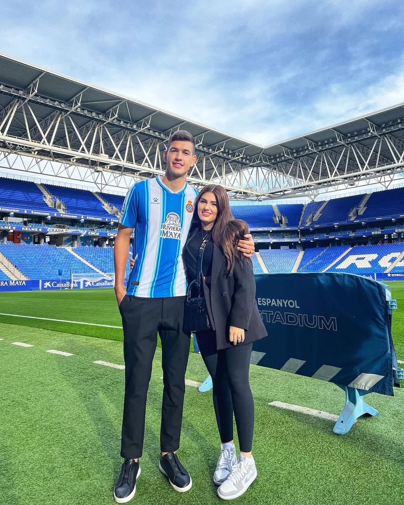 César Montes y Fernanda Márquez.