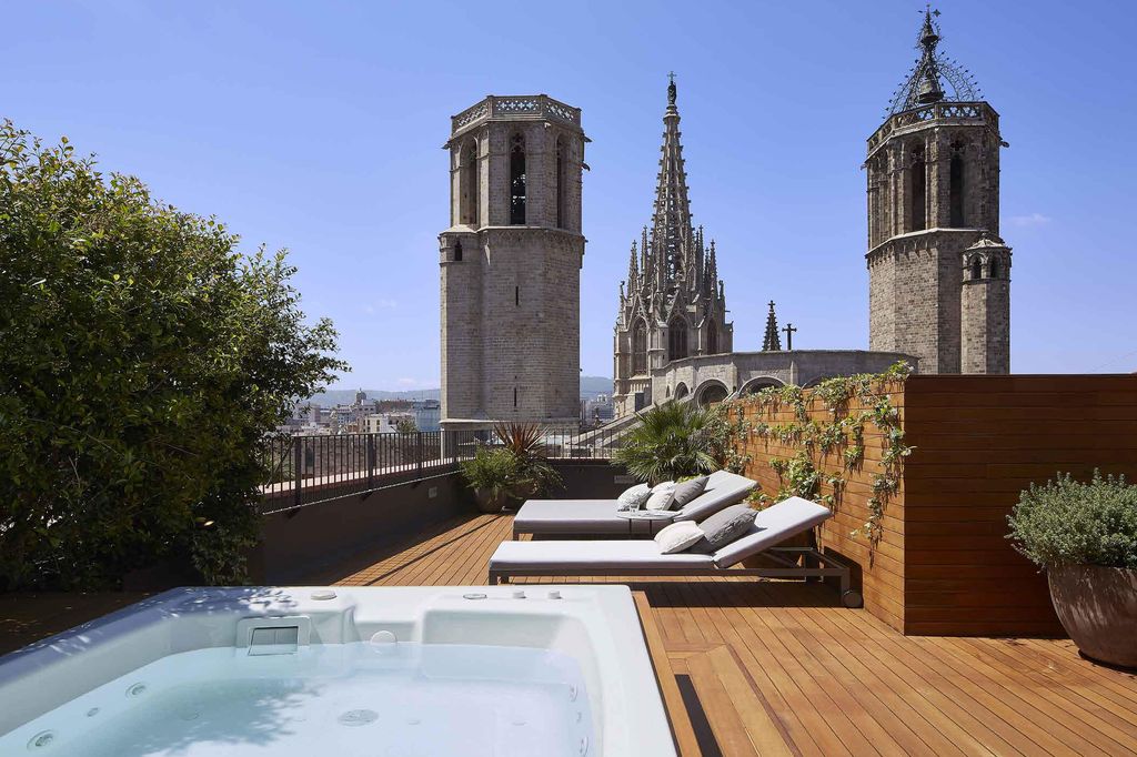Terraza con jacuzzi y unas impresionantes vistas