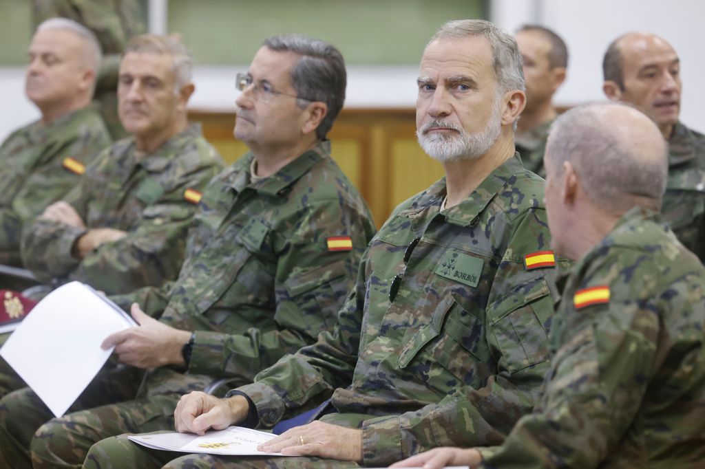 El rey Felipe VI en la base militar Jaime I de Valencia
