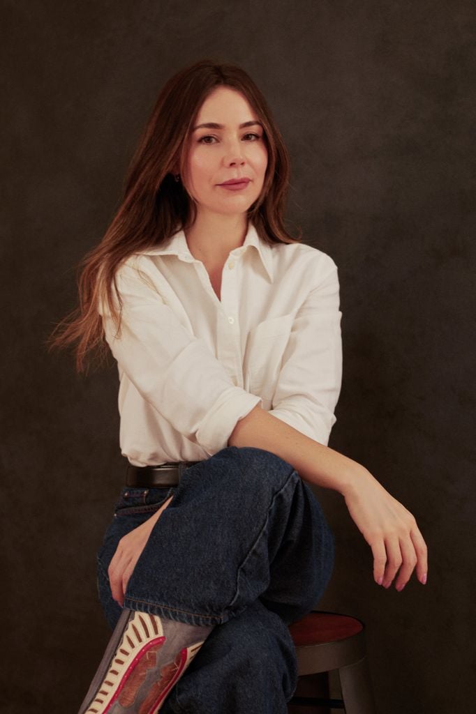 "El pequeño libro del duelo" está dividido en 31 capítulos, a través de los cuales reúne las reflexiones, recuerdos y emociones que la actriz fue plasmando desde los días previos al infarto que sufrió su madre hasta el proceso de sanación que llegó después.