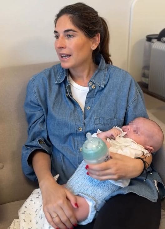 Lourdes Montes con su bebé