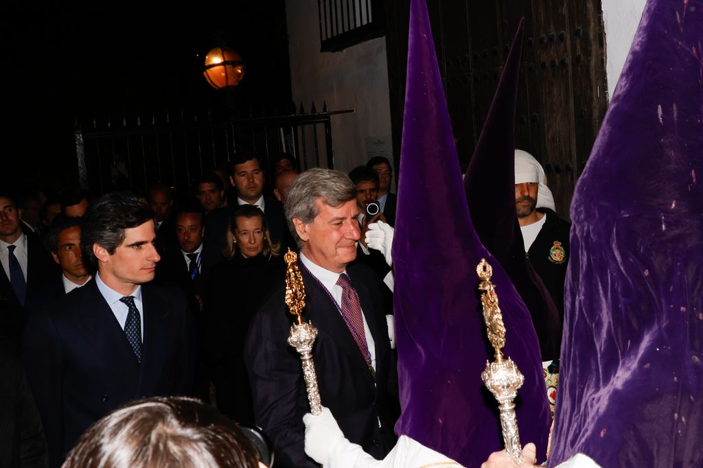 Cayetano Martinez de Irujo y Fernando Fitz James Stuart disfrutan de la Semana Santa de Sevilla