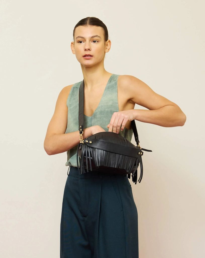 Bolso 'Scott' en color negro de Mercules (245 euros)