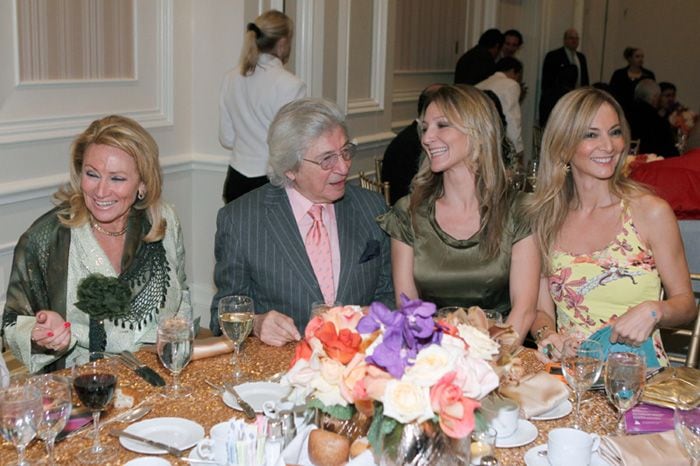 Manuel Alejandro con su familia