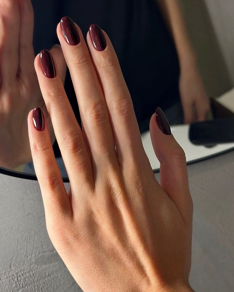 Elegancia pura en un esmalte.