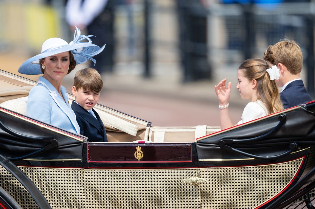 La princesa Kate Middleton con sus hijos