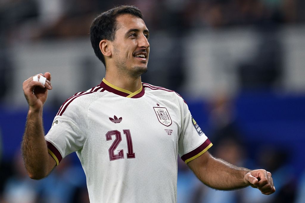 Mikel Oyarzabal anota el gol del penalti entre Francia y España de las semifinales del Mundial 2026