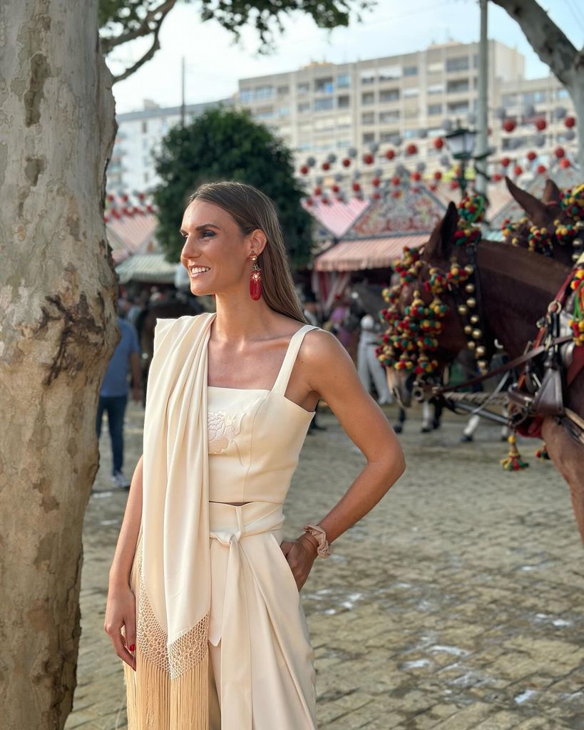 Feria de abril de Sevilla look blanco