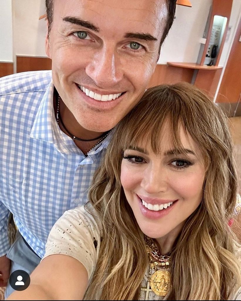 Alyssa Milano, quien fue esposa de Julian en la ficción, reconoció la cercanía que tenía con él