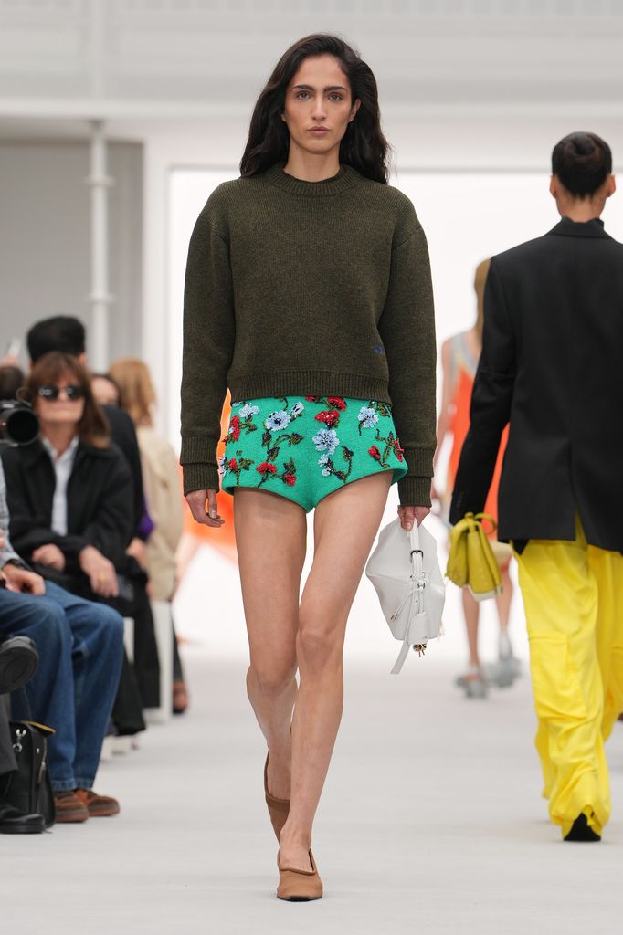 Paris Fashion Week: desfile de Loewe (Primavera/Verano 2027)