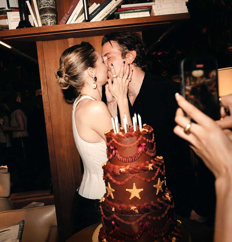 GIGI HADID Y BRADLEY COOPER DOS AÑOS DE RELACIÓN, MENSAJES DE AMOR Y RUMORES DE COMPROMISO