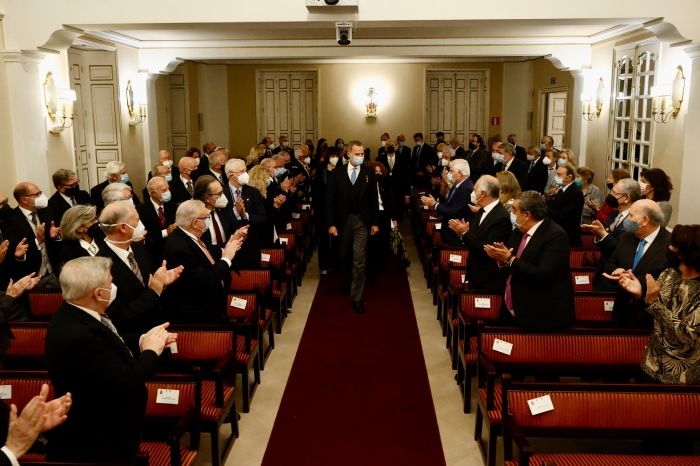 Felipe VI preside la apertura del curso de la Reales Academias