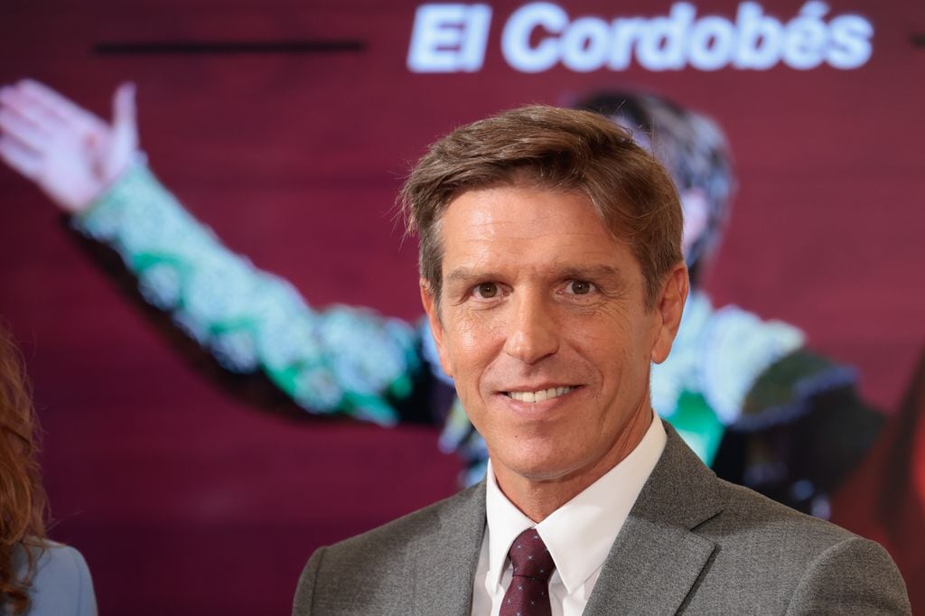 Plano medio de Manuel Díaz en un tributo
