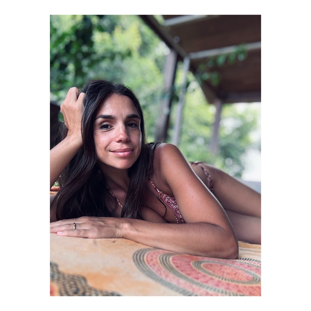 La actriz posa espectacular en bikini
