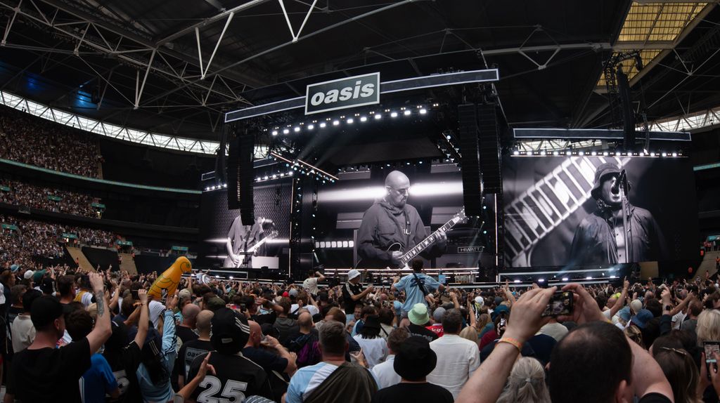 Cerca de 90 mil personas estuvieron en el concierto de Oasis el 2 de agosto en el estadio Wembley, en Londres