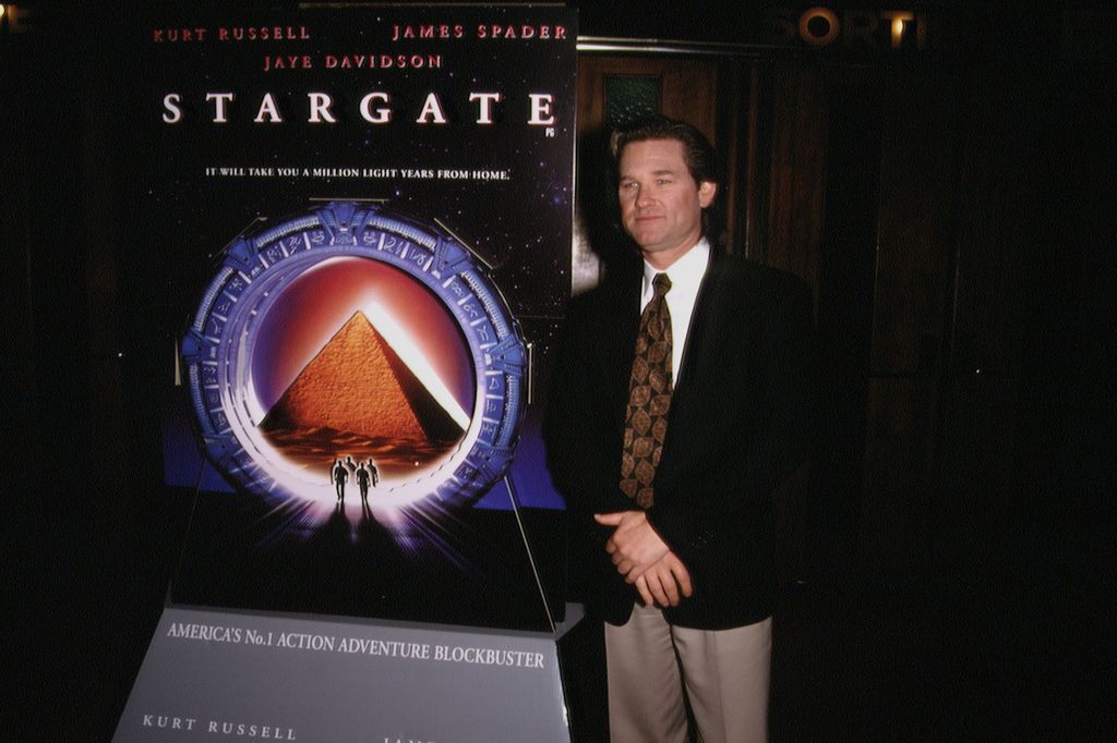 Kurt Russell en el estreno de 'Stargate' en París el 12 de enero de 1995