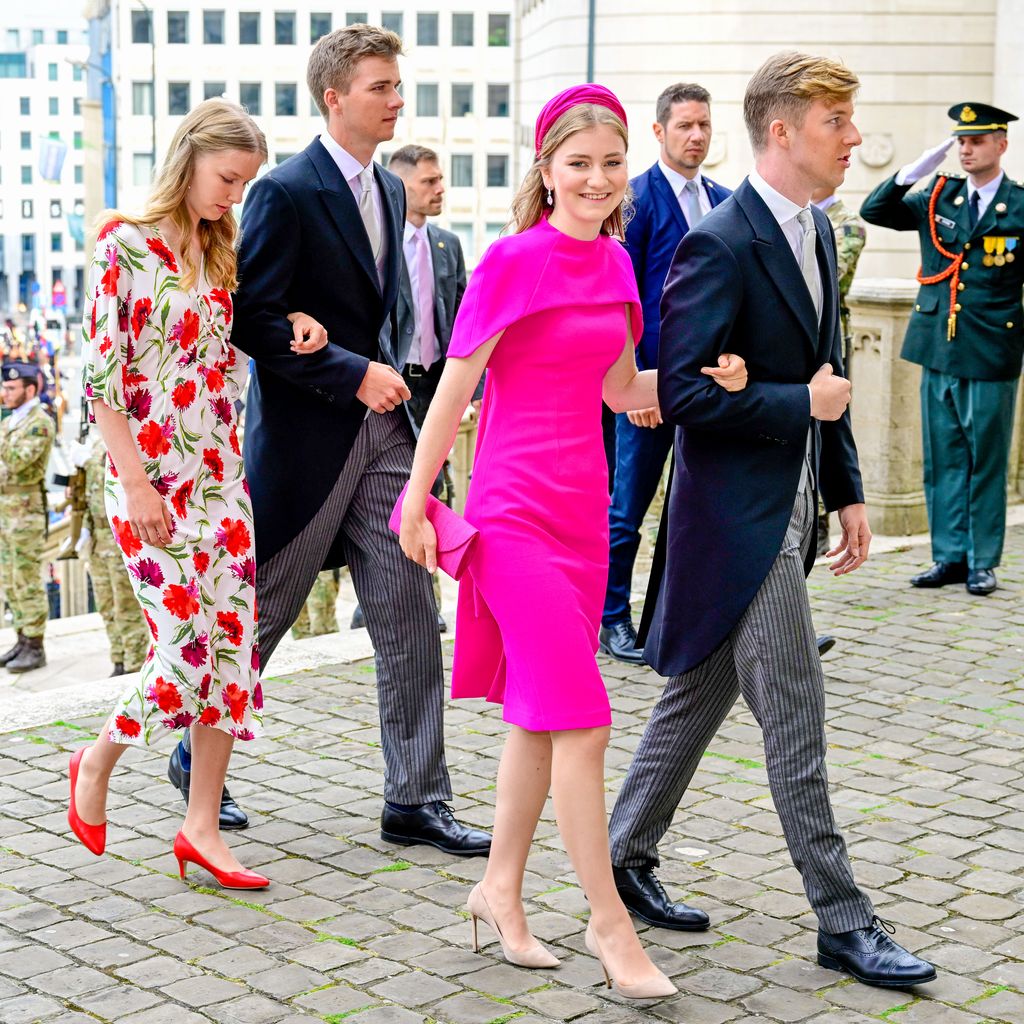 Felipe y Matilde de Bélgica con sus hijos