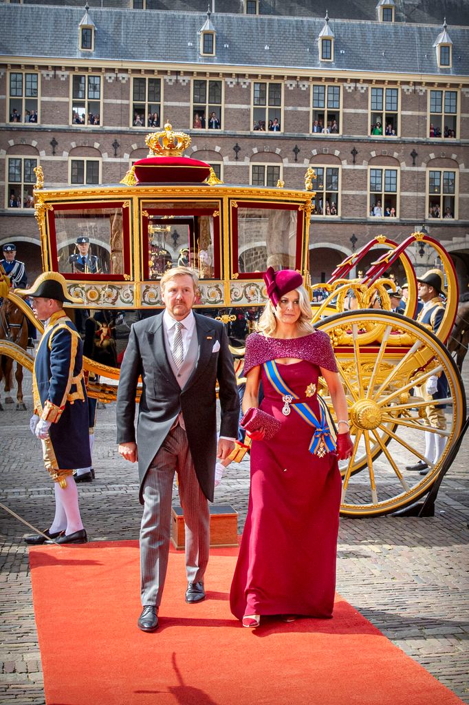 La reina Máxima junto al rey Guillermo en Prinsjesdag de 2019.
