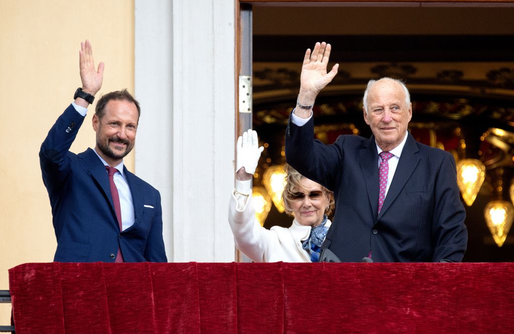 Durante su baja médica, su hijo Haakon ejerce de regente
