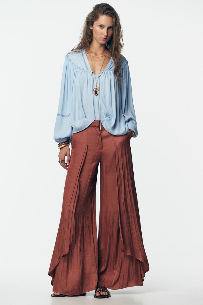 Pantalón ancho fluido de Zara