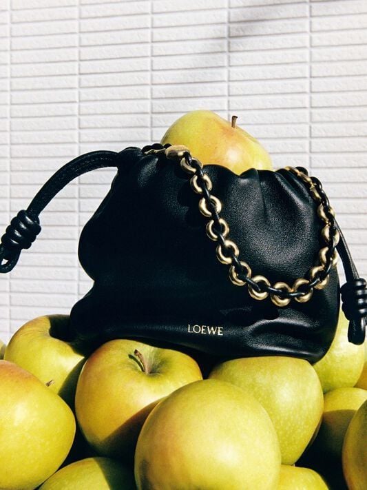 El lujo entra por la boca: así usa Loewe la comida para conquistarte