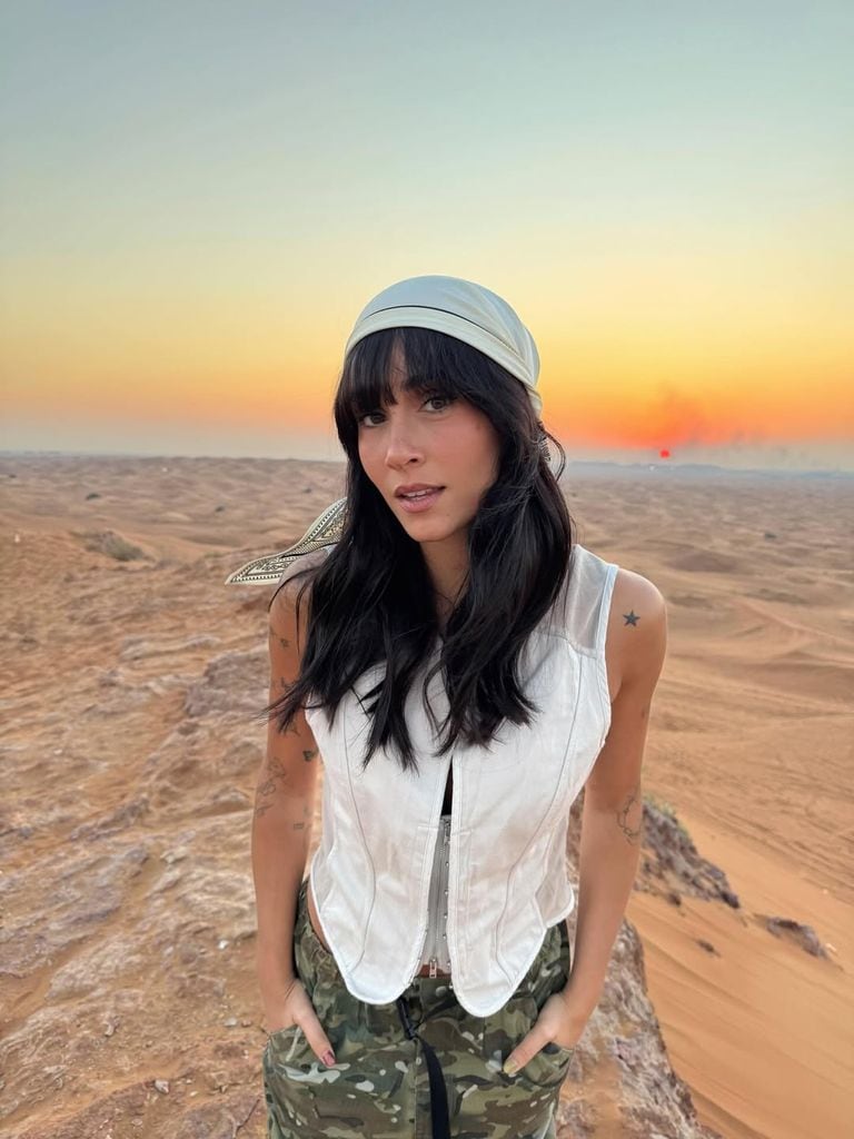 Aitana vivió la experiencia 'Las mil y una noches' junto a Plex en el desierto de Dubai