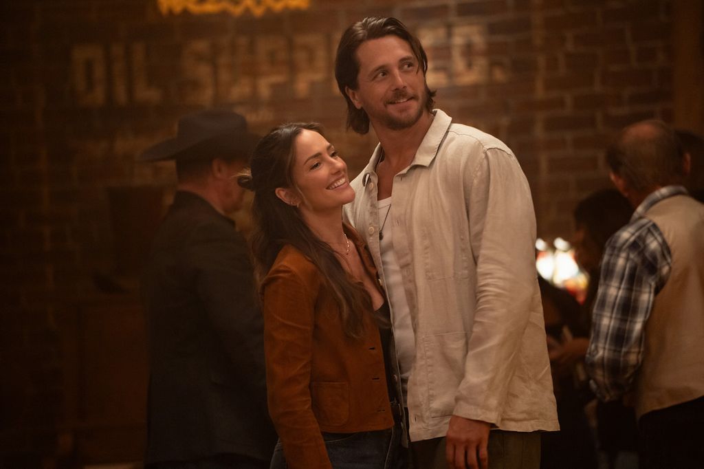 Quinn no vuelve sola a Ransom Canyon, sino con Oliver, el hombre al que ha conocido durante su estancia en Nueva York, que llega dispuesto a conquistarla