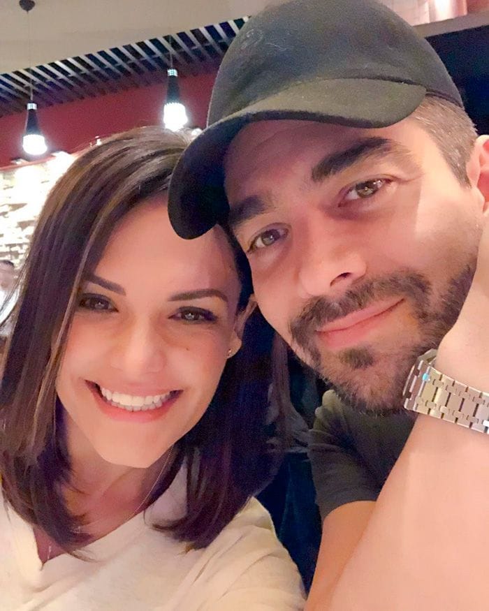En 24 años de casados, la pareja ha enfrentado varias crisis.