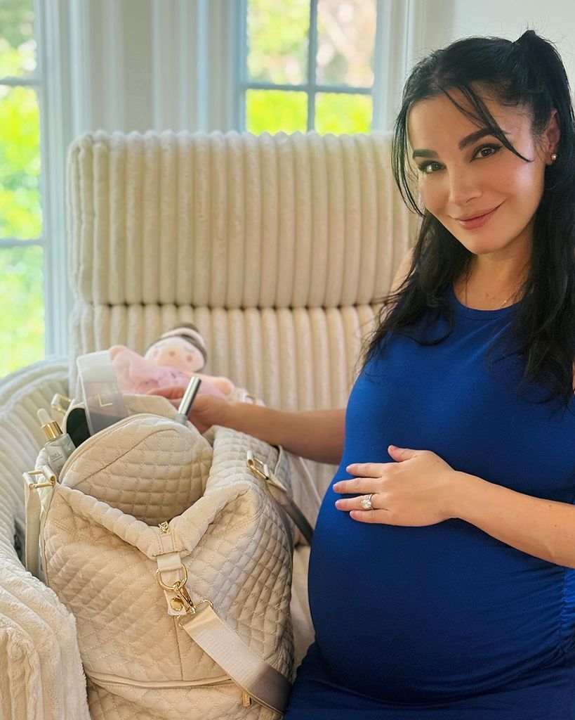 Martha Higareda ya tiene un pie en el hospital, por lo que se ha asegurado de tener todo listo para cuando llegue el momento
