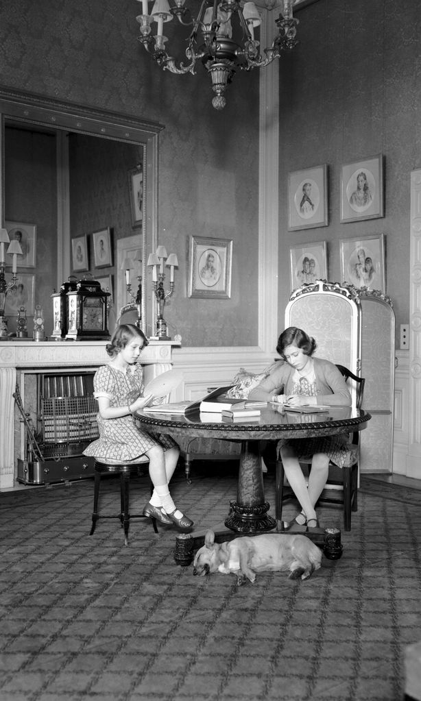 Margaret And Elizabeth At Windsor