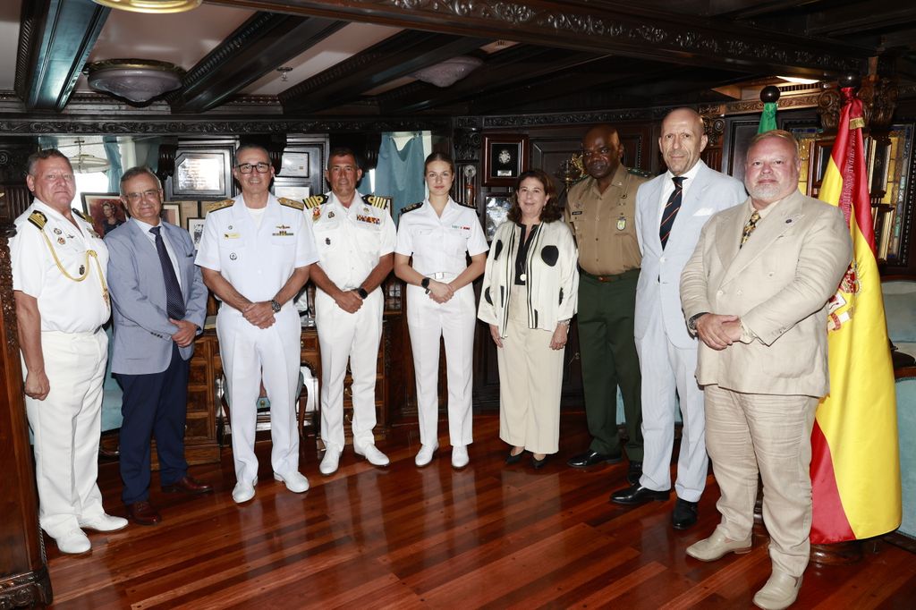 La Princesa Leonor a bordo del Juan Sebastián El Cano en su llegada a Salvador de Bahía 