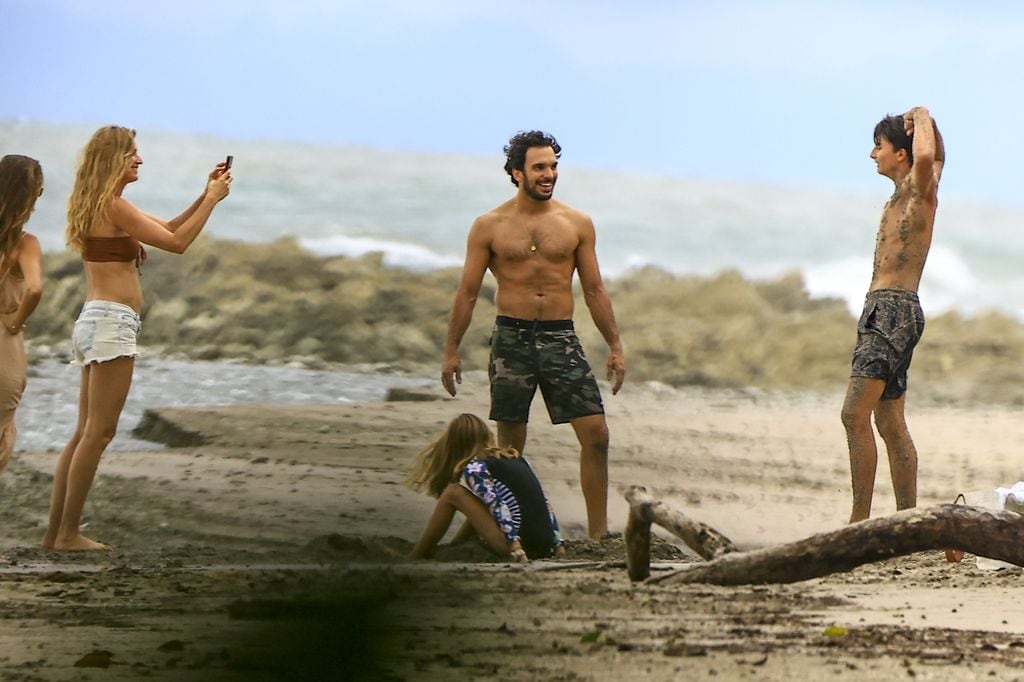 Gisele y sus hijos están disfrutando de unas merecidas vacaciones en Costa Rica junto a Joaquim Valente.