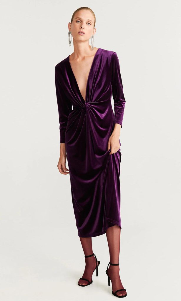 Velvet Knot Dress de Mango en color violeta