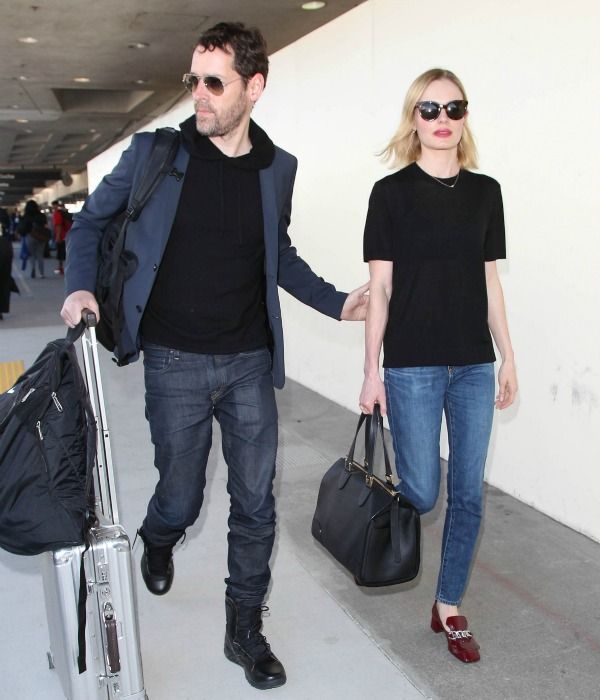 Michael Polish y Kate Bosworth, con el perfecto 'look' de aeropuerto.
