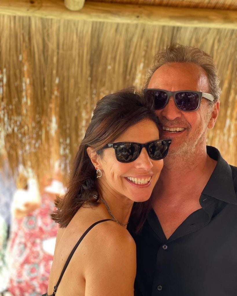 Plano medio de  de Maribel Verdú y Pedro Larrañaga