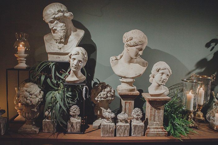decoración de bodas: cabezas romanas