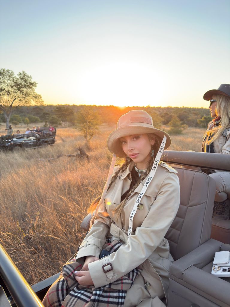 También tuvo la oportunidad de hacer un safari en vecindad con animales salvajes.
